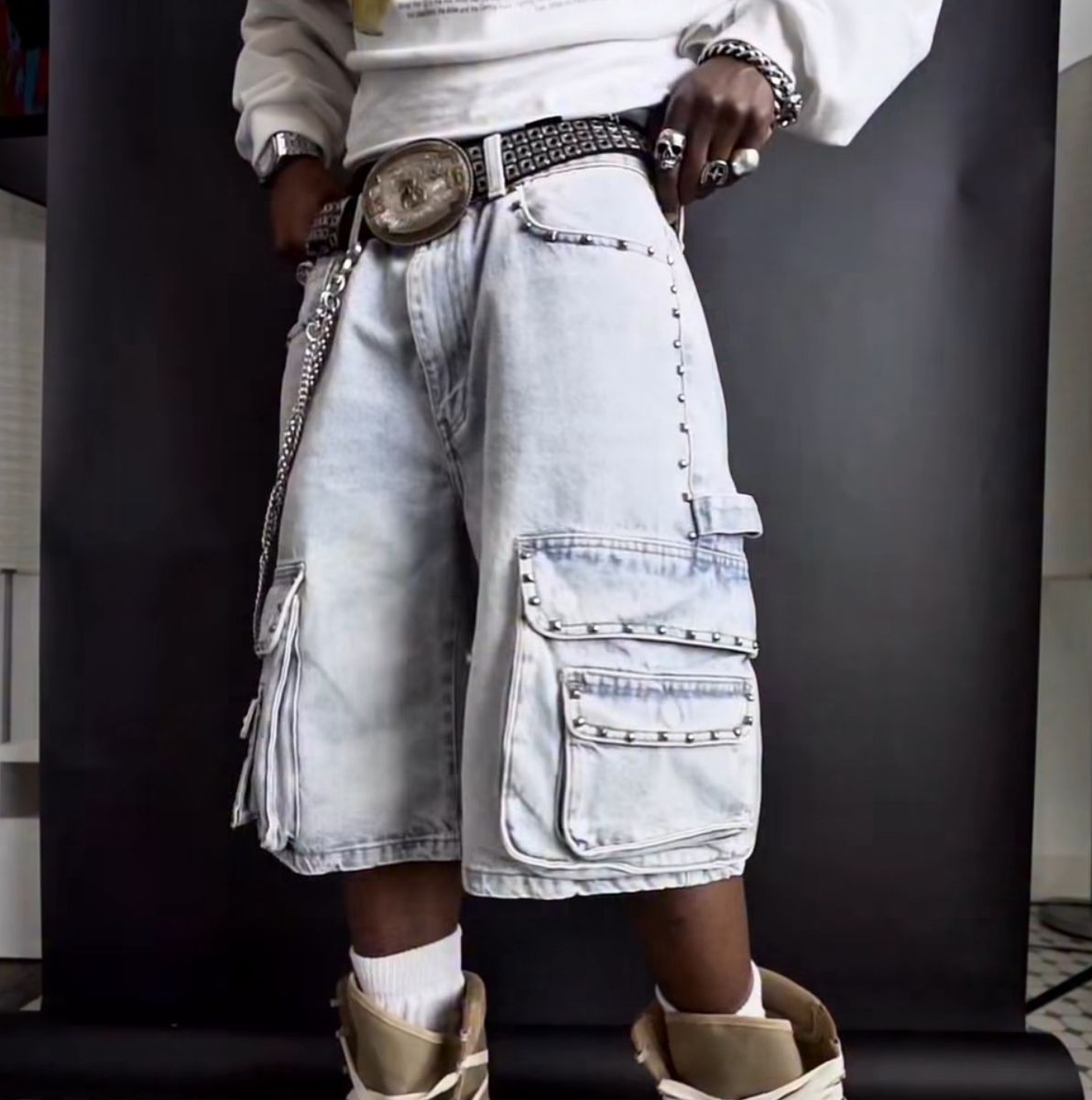 ''NOBLE'' BLUE CARGO DENIM SHORT