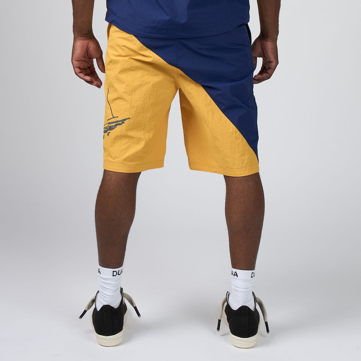 SAIL SHORT