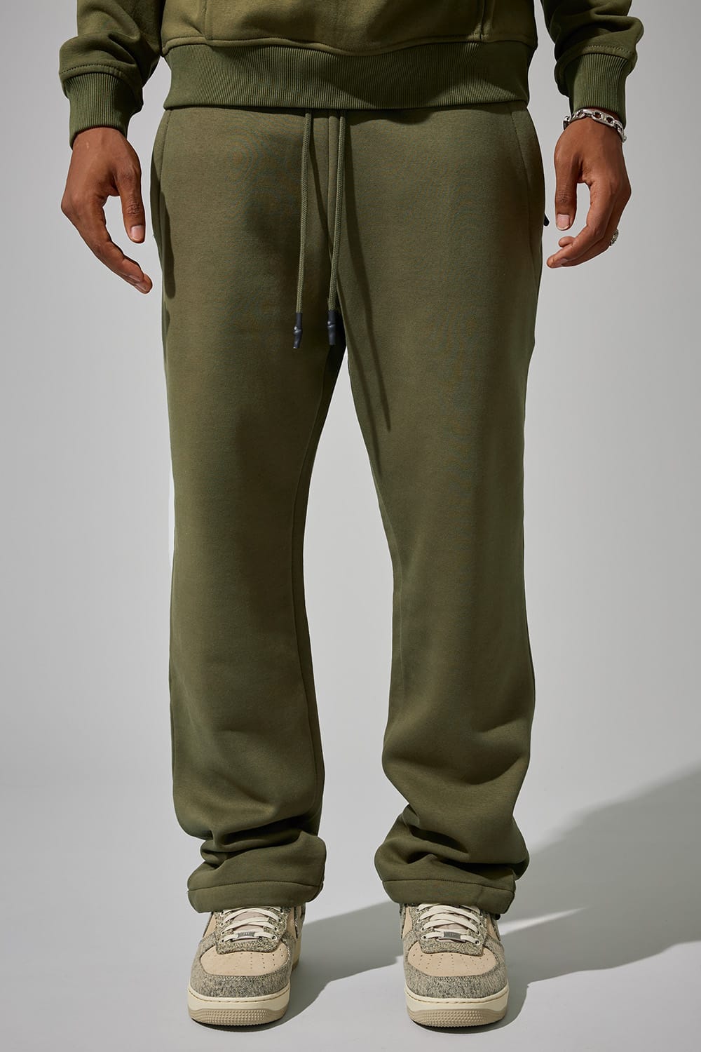UPTOWN LOOSE FIT SWEATPANTS(OLIVE)