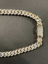 Load image into Gallery viewer, 22&quot; Diamond Cuban Necklace
