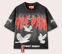 Load image into Gallery viewer, Dover Street Team Tee - Red Black
