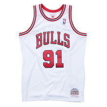 Load image into Gallery viewer, Mitchell &amp; Ness Swingman Jersey Chicago Bulls 1997-98 Dennis Rodman
